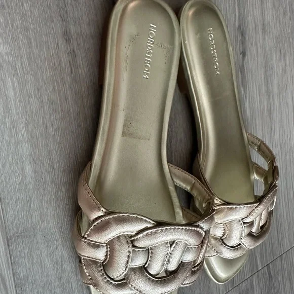 Nordstrom Brand Size 9 Gold Women's Sandals - Size 9 - Picture 6 of 6